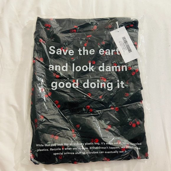 Reformation Juliette Dress in Black Cherry - Picture 7 of 15